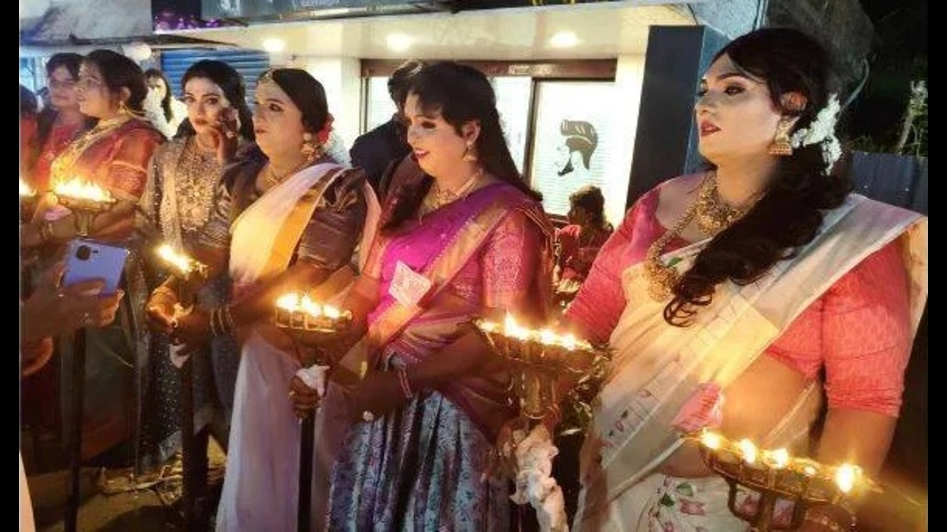 ചമയ വിളക്കുത്സവവും കൊറ്റൻകുളങ്ങര ദേവീക്ഷേത്രവും