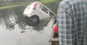 കോട്ടയം മറവൻതുരുത്തിൽ മദ്യലഹരിയില്‍ യുവാവ് പുഴയിലേക്ക് കാര്‍ ഓടിച്ചിറക്കി