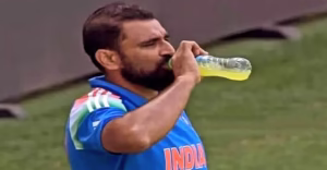 മത്സരത്തിനിടെ എനർജി ഡ്രിങ്ക് കുടിച്ചു, മുഹമ്മദ് ഷമിക്കെതിരെ കടുത്ത സൈബർ ആക്രമണം; താരത്തെ പിന്തുണച്ച് ക്രിക്കറ്റ് ലോകം